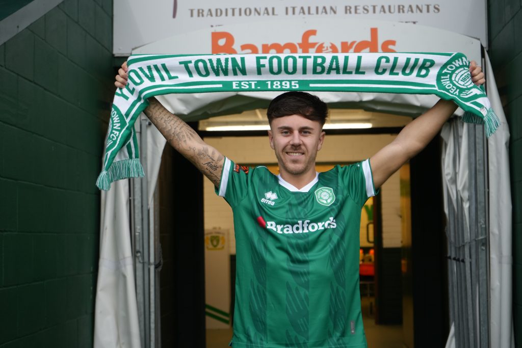 SIGNING | Lewys Twamley Joins The Glovers